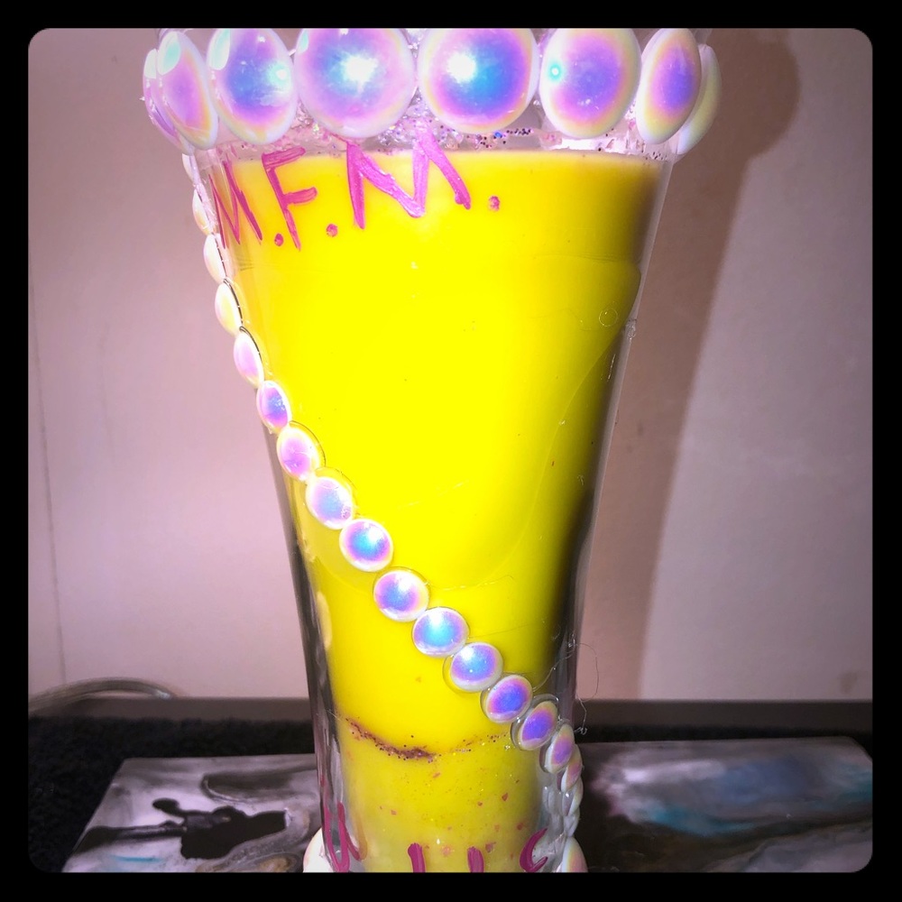 Tropical pleasures candle